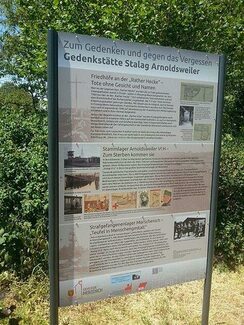 Informationstafel auf dem Arnoldsweiler Friedhof